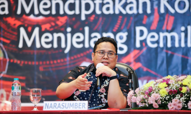 Webinar Dewan Guru Besar UI, Bagja Ungkap Tantangan dan Peluang Pemilu dan Pemilihan 2024 Berintegritas