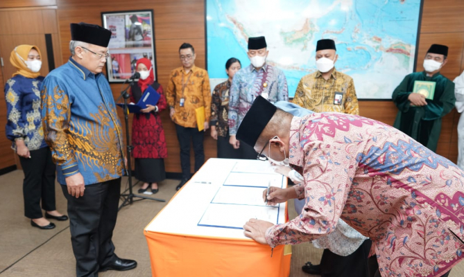 Lantik 110 Pejabat, Sekjen: Laksanakan Tugas dengan Baik