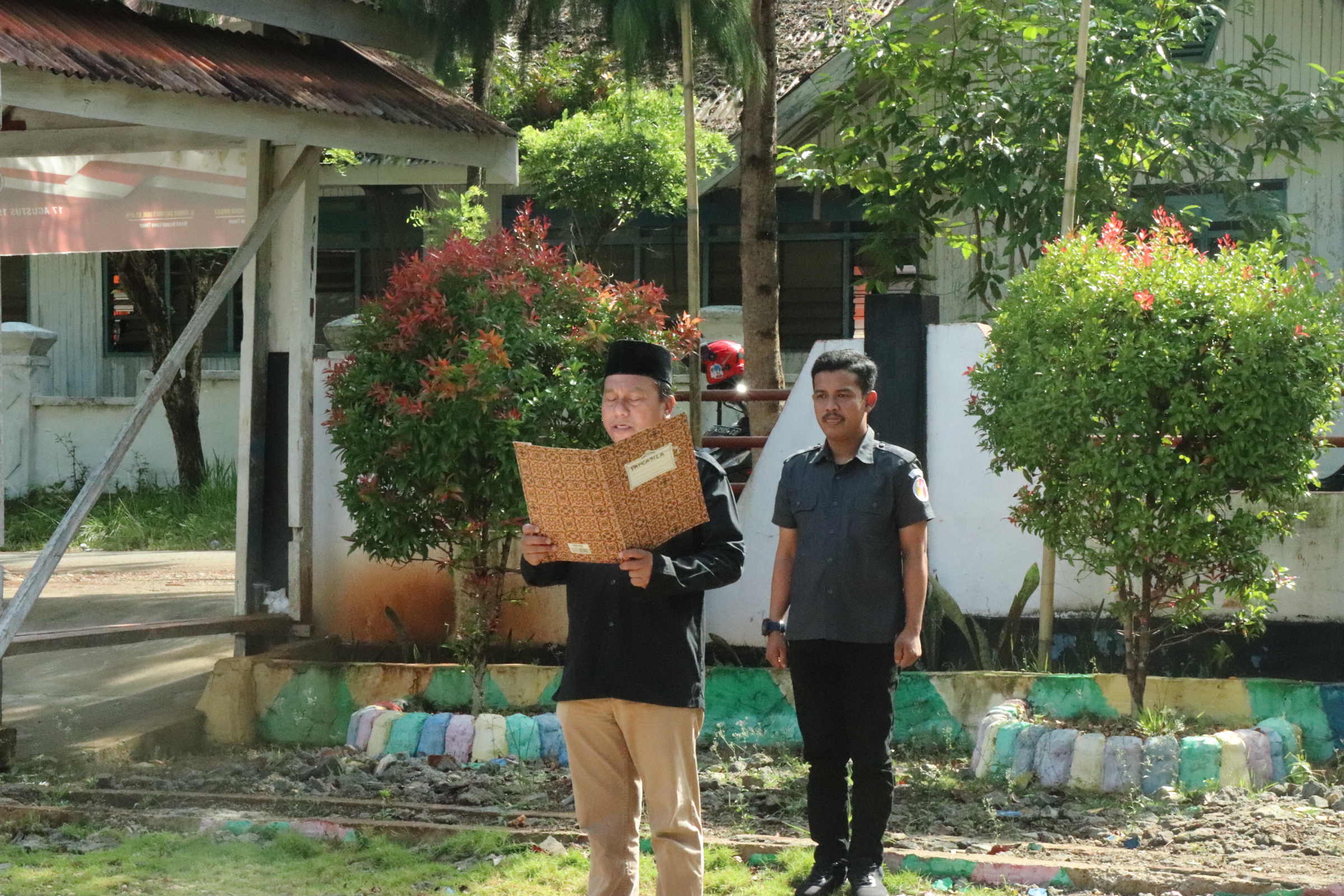 Bawaslu Luwu Timur Mengadakan Upacara Hari Kesaktian Pancasila