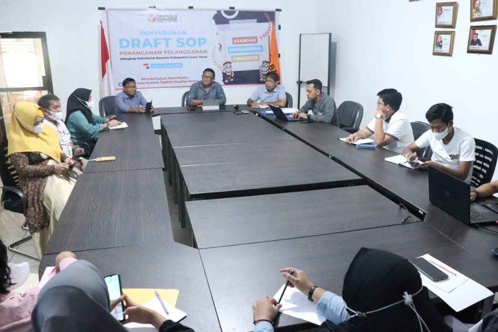 Bawaslu Luwu Timur Gelar Rapat Peyusunan Draft SOP