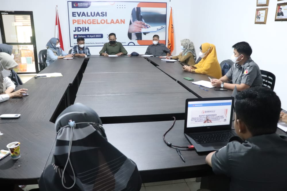 Tingkatkan Kualitas Sistem Layanan Informasi Hukum, Bawaslu Luwu Timur Gelar Evaluasi Pengelolaan JDIH