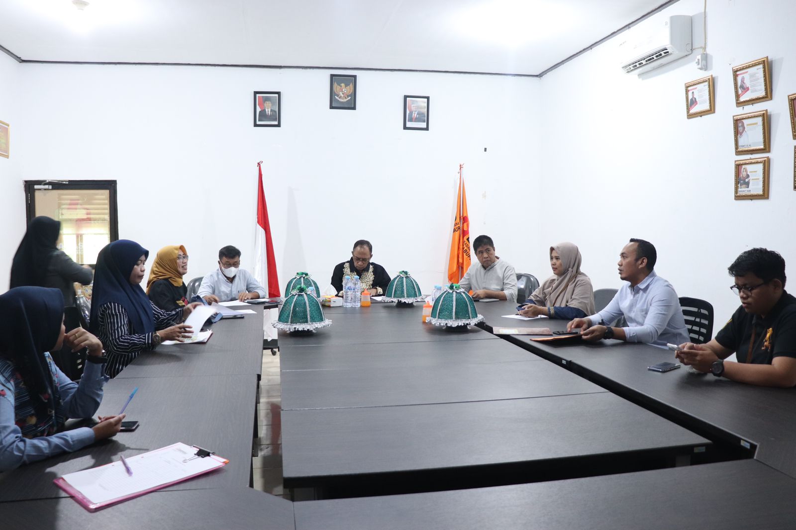 Bawaslu Luwu Timur Gelar Rapat Evaluasi Implementasi RB & ZI