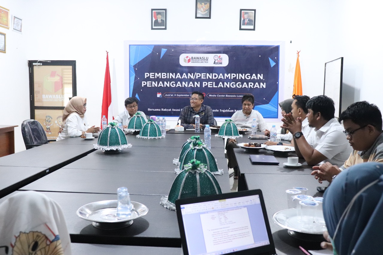 Siap Kawal Pemilu Serentek 2024, Bawaslu Luwu Timur Lakukan Pembinaan Penanganan Pelanggaran kepada Jajarannya