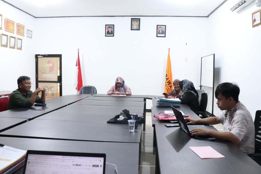 Sabtu dan Minggu, Bawaslu Luwu Timur Tetap Buka Layanan Pendaftaran Panwascam