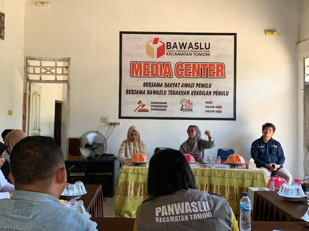 Sukmawati Suaib Minta Panwascam Menguasai Mekanisme dan Tata Cara Penyelesaian Sengketa Antar Peserta Pemilu