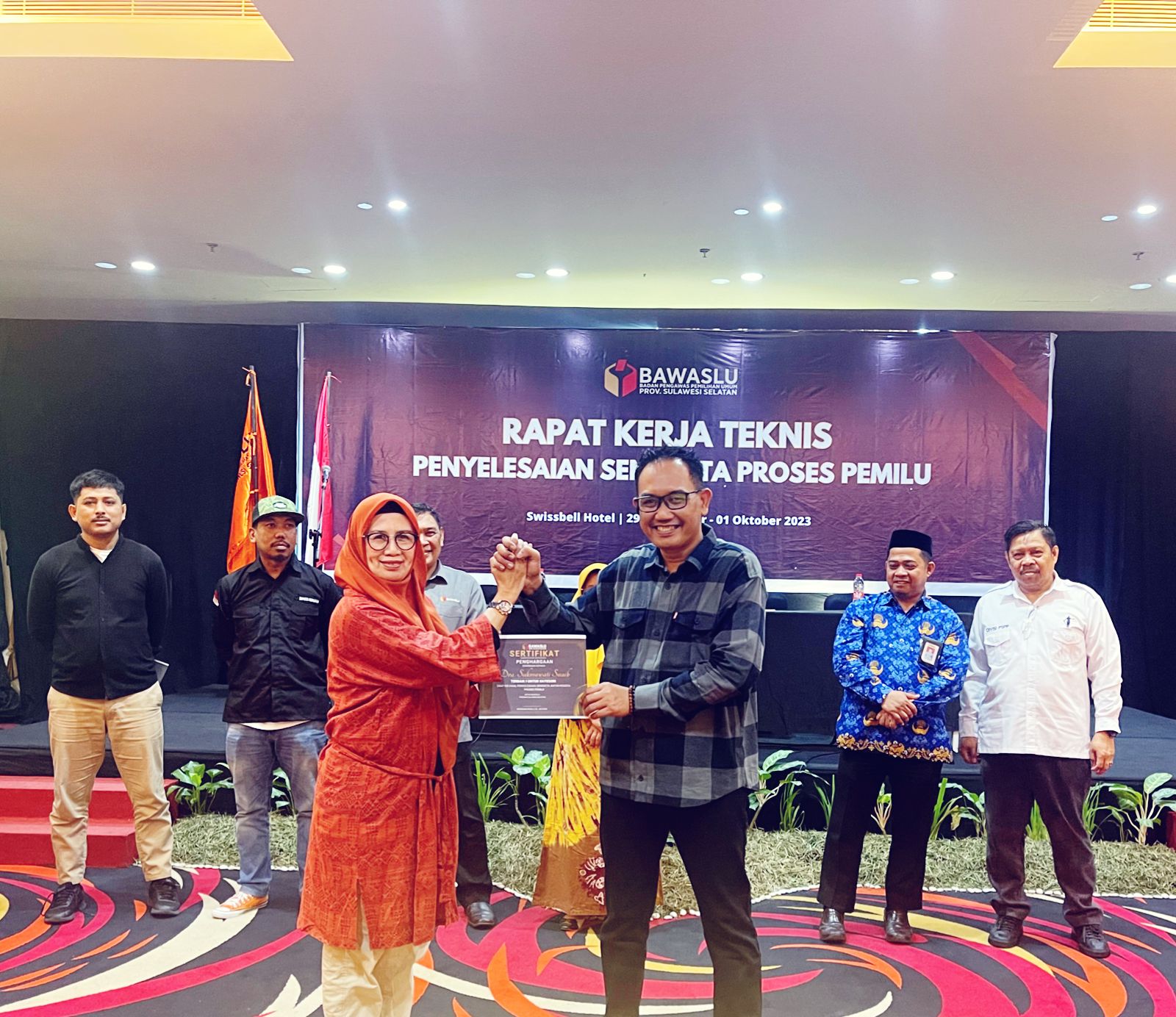 Bawaslu Luwu Timur Raih Terbaik I Kategori Drafter Hasil Proses Penyelesaian Sengketa Antar Peserta Pemilu