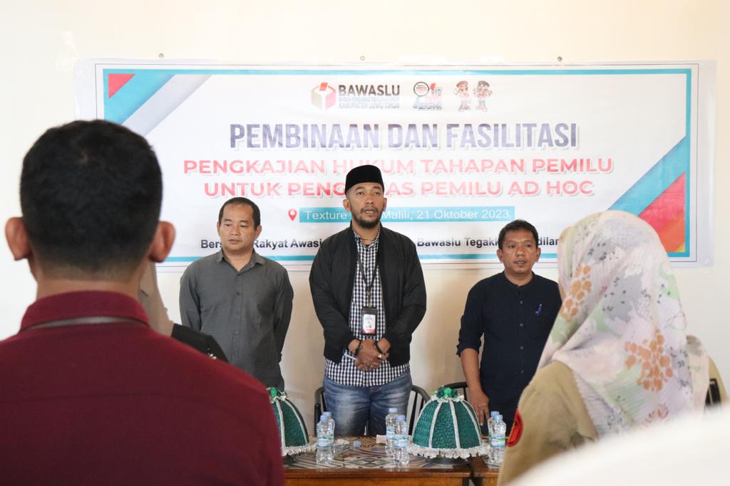 Bawaslu Luwu Timur Lakukan Pembinaan Pengkajian Hukum Pemilu Kepada Pengawas Ad Hoc