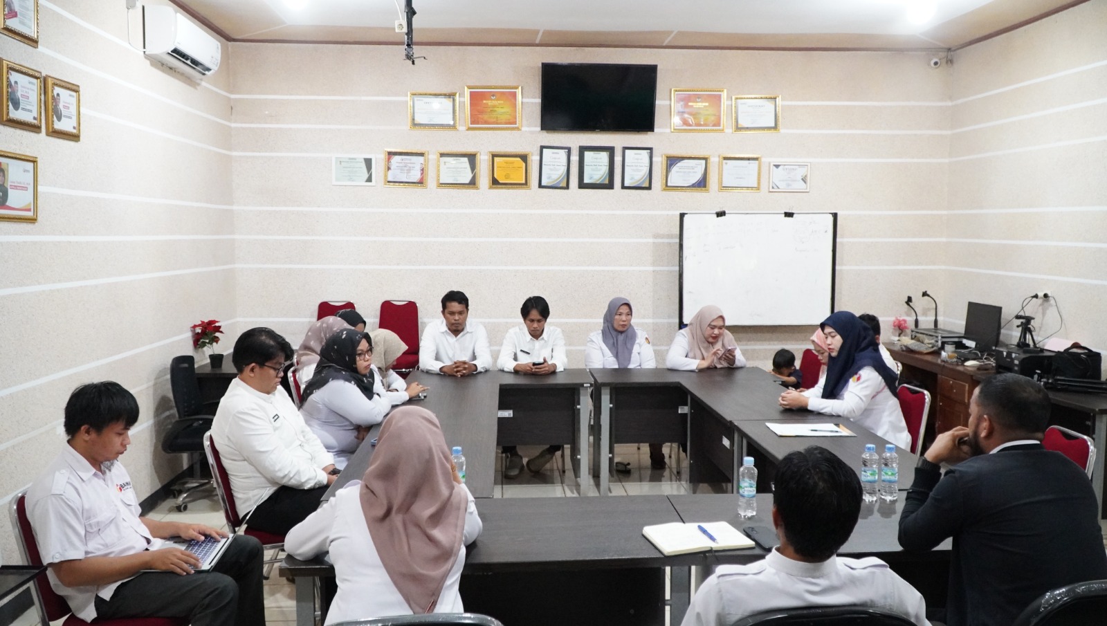 Rapat Koordinasi Internal Bawaslu Luwu Timur, Rabu (27/8/2025)
