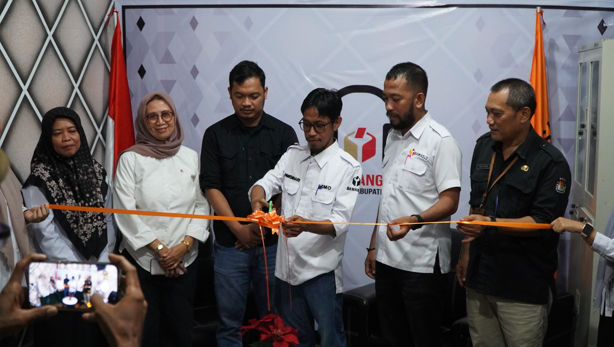 Laundching Podcast Bawaslu Kabupaten Luwu Timur, Rabu (22/10/2025)