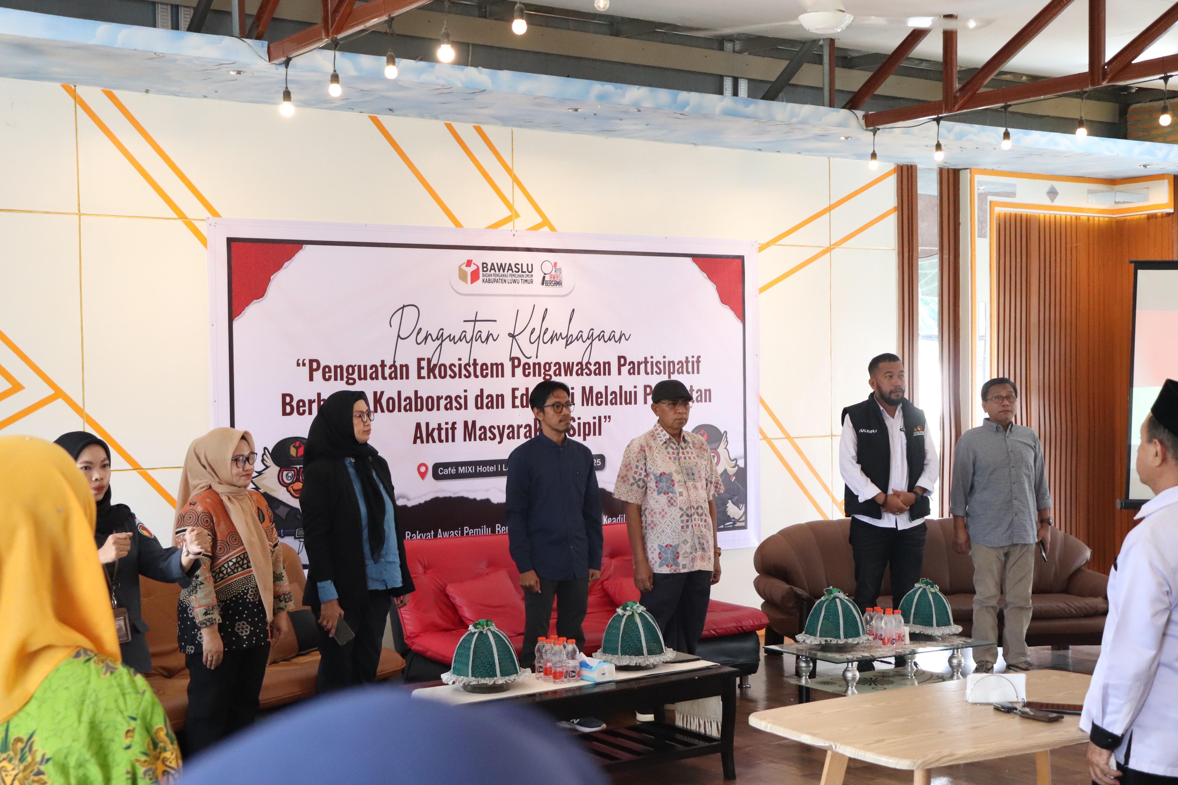 Penguatan kelembagaan Bawaslu Luwu Timur, Selasa (4/11/2025)