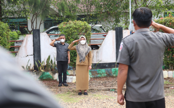 Apel Pagi, Korsek Bawaslu Lutim Harap Jajaran Tingkatkan Semangat Kerja dan Kedisiplinan
