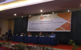Bawaslu Luwu Timur Menghadiri Kegiatan Workshop Eksaminasi Undang Undang Pemilu dan Undang Undang Pilkada yang Dilaksanakan oleh Bawaslu Provinsi Sulawesi Selatan.