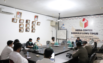 Bawaslu Luwu Timur Gelar Rapat Evaluasi Kampanye & Persiapan Penertiban APK Yang Melanggar Aturan