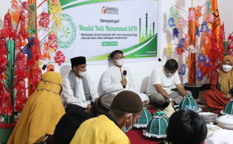 Bawaslu Luwu Timur Peringati Maulid Nabi Muhammad SAW Bersama Anak Yatim
