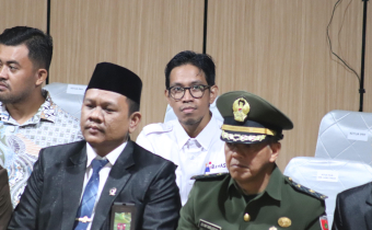 Ketua Bawaslu Luwu Timur Pawennari Hadiri Pengucapan Sumpah/Janji Wakil Ketua DPRD Lutim, Rabu (25/62025)