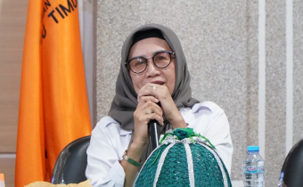oordiv Penanganan Pelanggaran dan Penyelesaian Sengketa (P3S) Sukmawati Suaib saat memberikan arahan dalam kegiatan kegiatan pengelolaan dan pelayanan data informasi publik Bawaslu Luwu Timur, Rabu (25/6/2025)