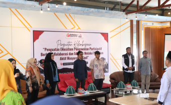 Penguatan kelembagaan Bawaslu Luwu Timur, Selasa (4/11/2025)